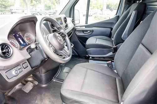2023 Mercedes-Benz Sprinter 2500 Standard Roof