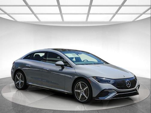 MANUFAKTUR Alpine Grey Non-Metallic 2024 Mercedes-Benz EQE 350 4MATIC