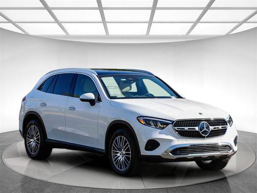 2025 Mercedes-Benz GLC 300 Base