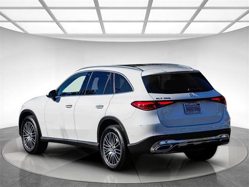 2025 Mercedes-Benz GLC 300 Base
