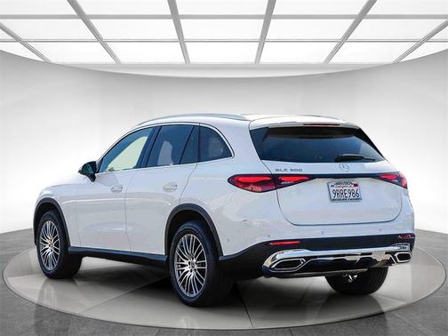 2025 Mercedes-Benz GLC 300 Base