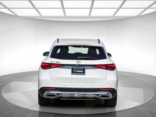2025 Mercedes-Benz GLC 300 Base