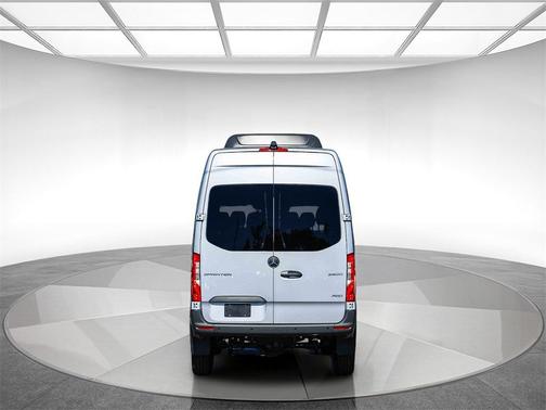 2025 Mercedes-Benz Sprinter 2500 Standard Roof