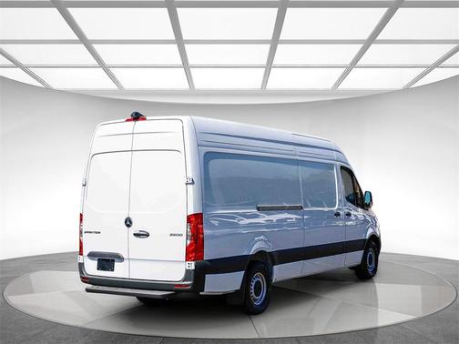 2025 Mercedes-Benz Sprinter 2500 High Roof