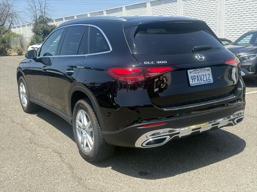 2025 Mercedes-Benz GLC 300 Base