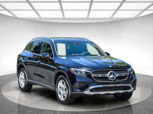 2025 Mercedes-Benz GLC 300 Base