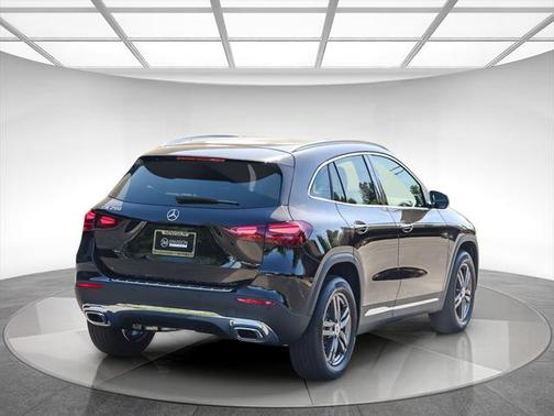 2025 Mercedes-Benz GLA 250 Base