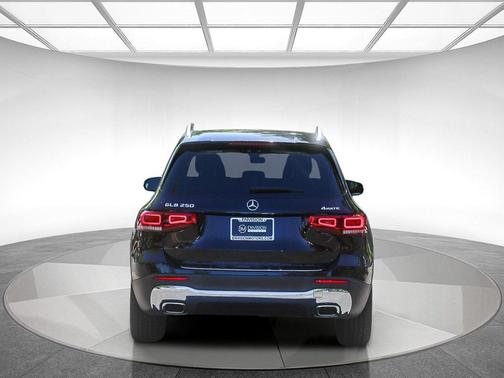 Night Black 2021 Mercedes-Benz GLB 250 4MATIC