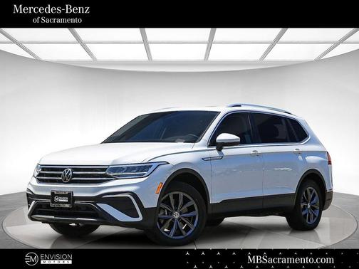 Pure White 2022 Volkswagen Tiguan 2.0T SE