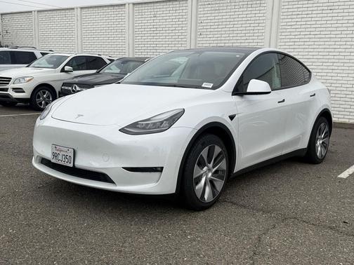 2021 Tesla Model Y Long Range Dual Motor All-Wheel Drive