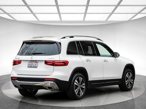 2025 Mercedes-Benz GLB 250 4MATIC