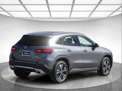 Mountain Grey Metallic 2026 Mercedes-Benz GLA 250 4MATIC