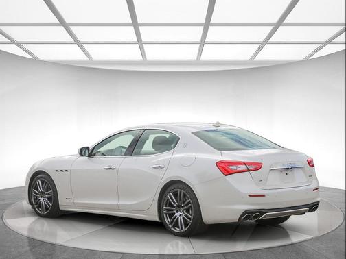 2018 Maserati Ghibli S GranLusso