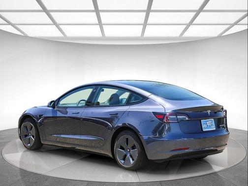 Midnight Silver Metallic 2022 Tesla Model 3 Long Range