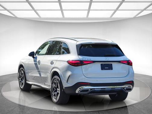 2025 Mercedes-Benz GLC 300 4MATIC