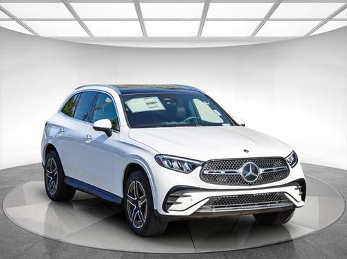 2025 Mercedes-Benz GLC 300 4MATIC