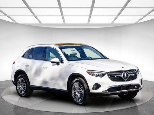 2026 Mercedes-Benz GLC 300 4MATIC