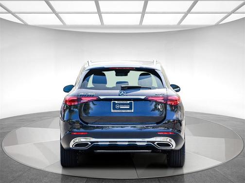 2026 Mercedes-Benz GLC 300 4MATIC