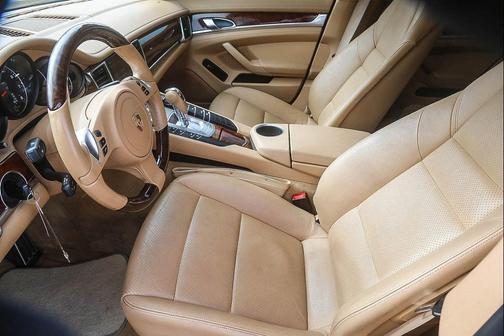 2012 Porsche Panamera 4