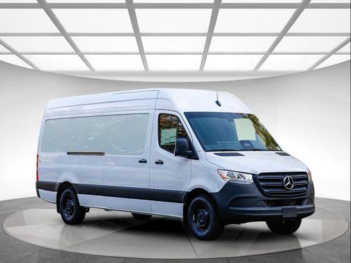2026 Mercedes-Benz Sprinter 2500 High Roof