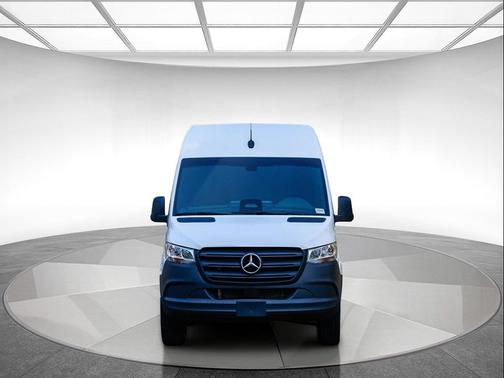 2026 Mercedes-Benz Sprinter 2500 High Roof
