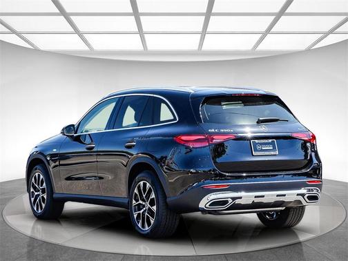 2025 Mercedes-Benz GLC 350e Base