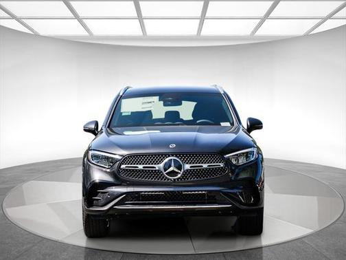 2025 Mercedes-Benz GLC 350e Base