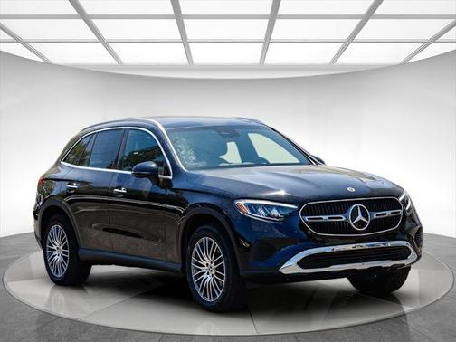 2025 Mercedes-Benz GLC 300 Base