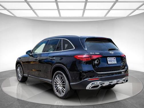 2025 Mercedes-Benz GLC 300 Base