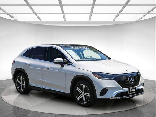 Polar White 2023 Mercedes-Benz EQE 350 4MATIC