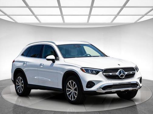 2025 Mercedes-Benz GLC 300 Base