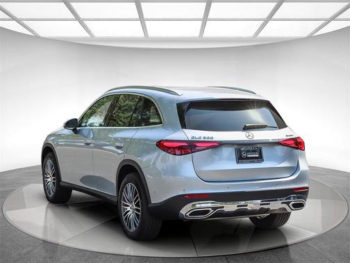 2025 Mercedes-Benz GLC 300 4MATIC