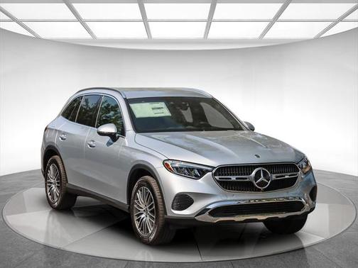 2025 Mercedes-Benz GLC 300 4MATIC