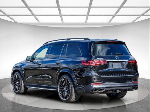 2026 Mercedes-Benz AMG GLS 63 Base