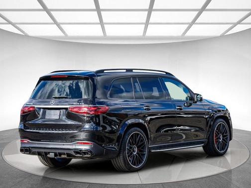 2026 Mercedes-Benz AMG GLS 63 Base