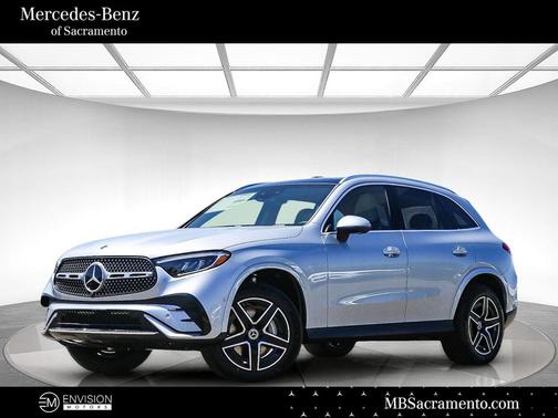 Cirrus Silver Metallic 2026 Mercedes-Benz GLC 300 4MATIC