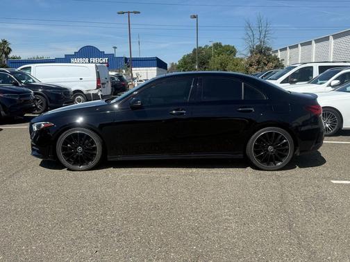 Night Black 2022 Mercedes-Benz A-Class 4MATIC