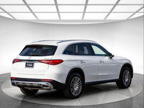 2026 Mercedes-Benz GLC 300 4MATIC