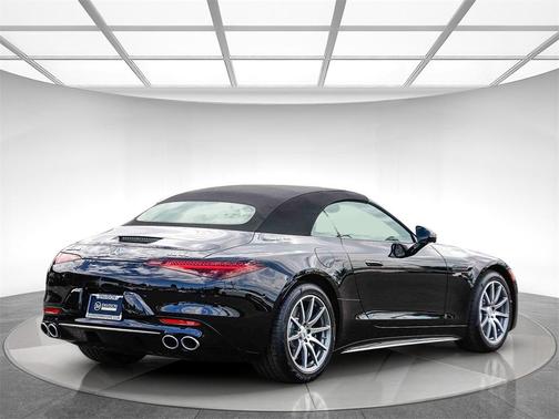 2025 Mercedes-Benz AMG SL 43 Base