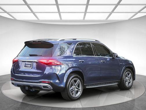 2025 Mercedes-Benz GLE 450e 4MATIC