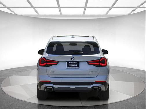 Mineral White Metallic 2023 BMW X3 xDrive30i