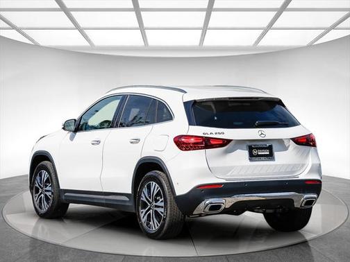 2025 Mercedes-Benz GLA 250 Base