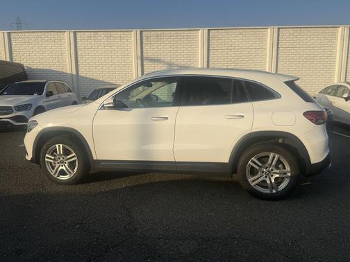 2021 Mercedes-Benz GLA 250 Base 4MATIC
