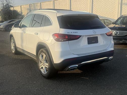 2021 Mercedes-Benz GLA 250 Base 4MATIC