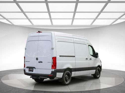 Arctic+White 2026 Mercedes-Benz Sprinter 2500 Standard Roof