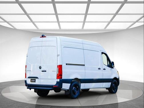 2026 Mercedes-Benz Sprinter 2500 Standard Roof