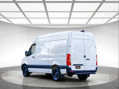 2026 Mercedes-Benz Sprinter 2500 Standard Roof