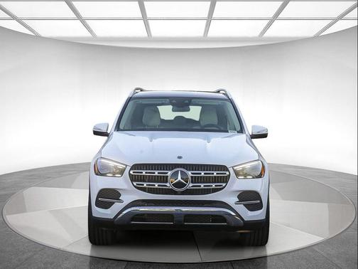 2026 Mercedes-Benz GLE 450e 4MATIC