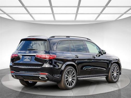 2026 Mercedes-Benz GLS 450 4MATIC