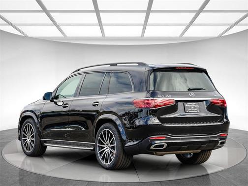 2026 Mercedes-Benz GLS 450 4MATIC